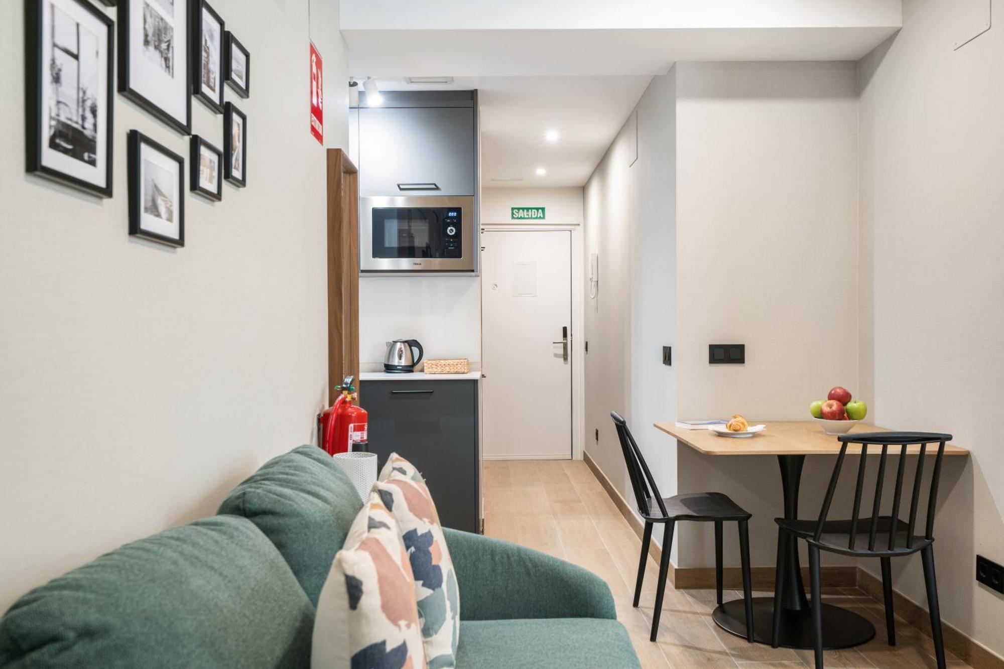 Dobo Madrid Cabrera Apartment Room photo